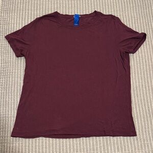 Kit and Ace Women's Tee in Deep Burgundy